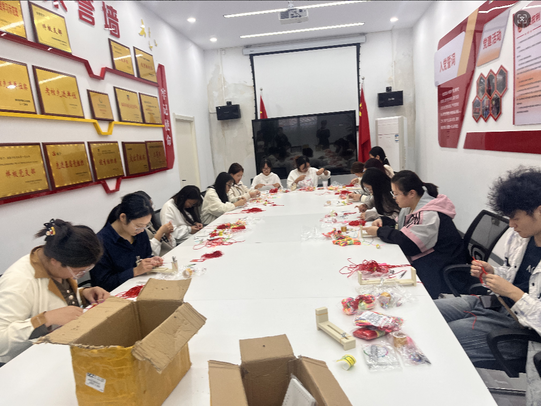 屏幕截图 2025-10-11 223803.png