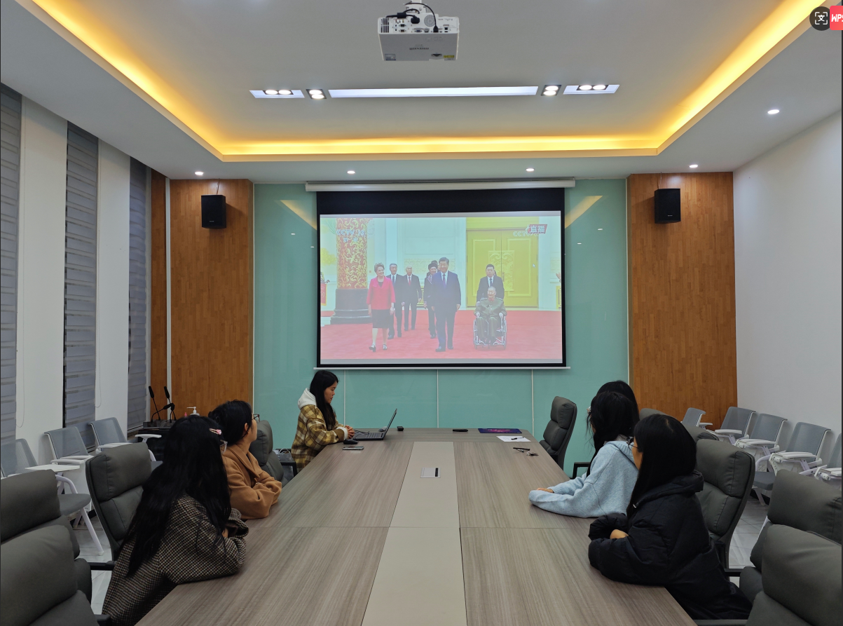 屏幕截图 2025-10-12 120447.png