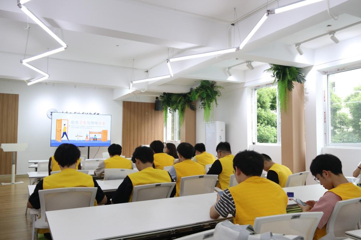 图片12.jpg 图片12.jpg