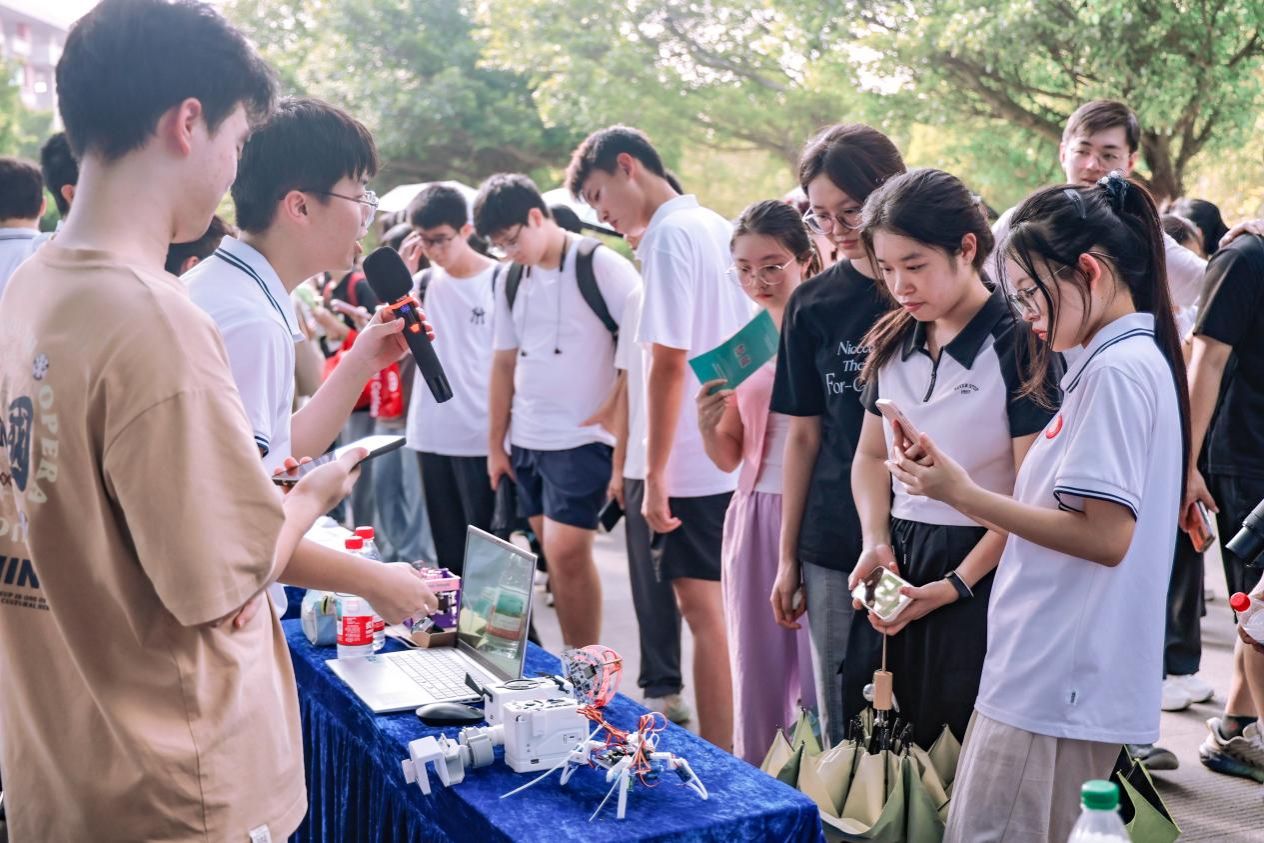 展览展示现场2.jpeg 展览展示现场2.jpeg