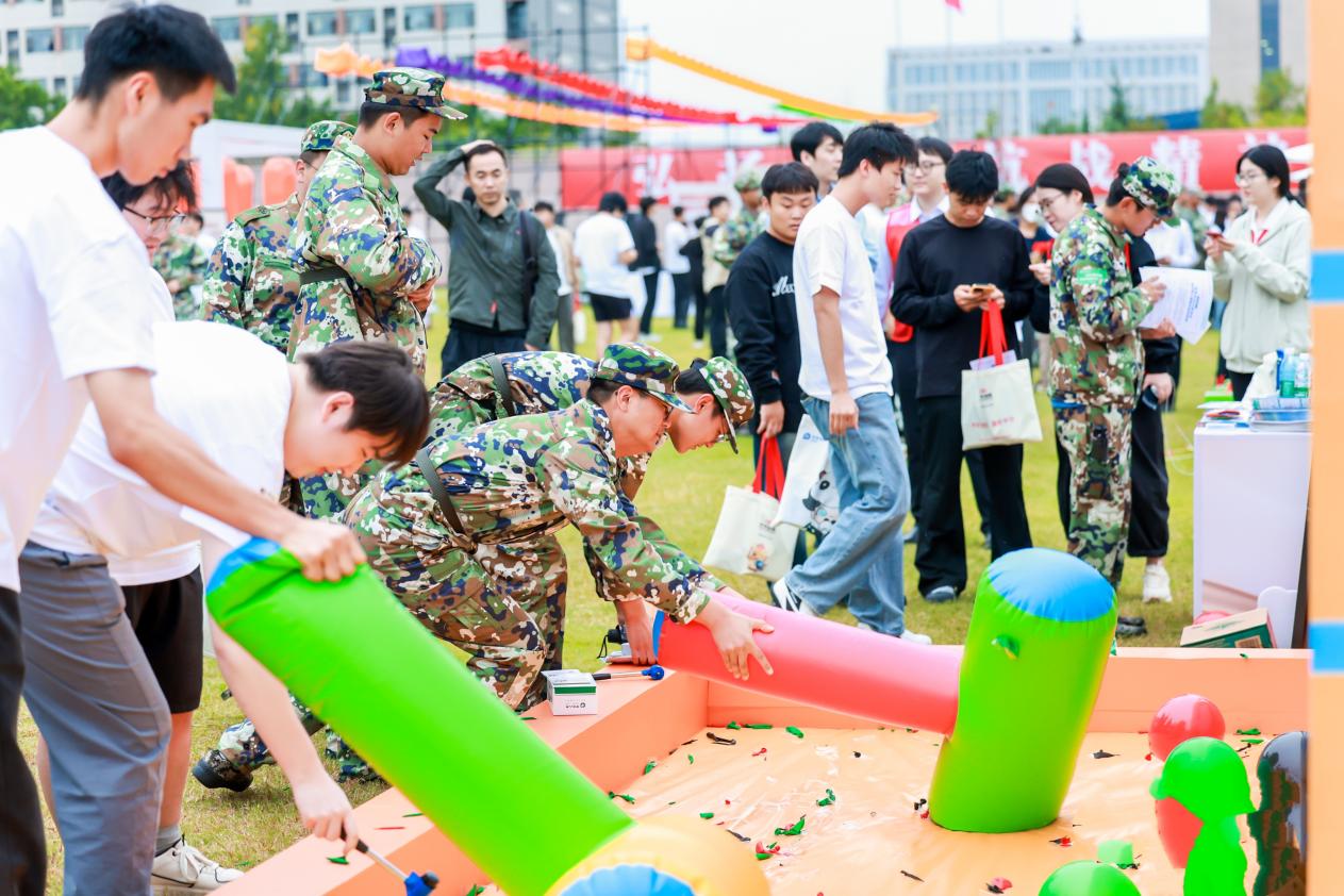 校园金融3.jpeg 校园金融3.jpeg