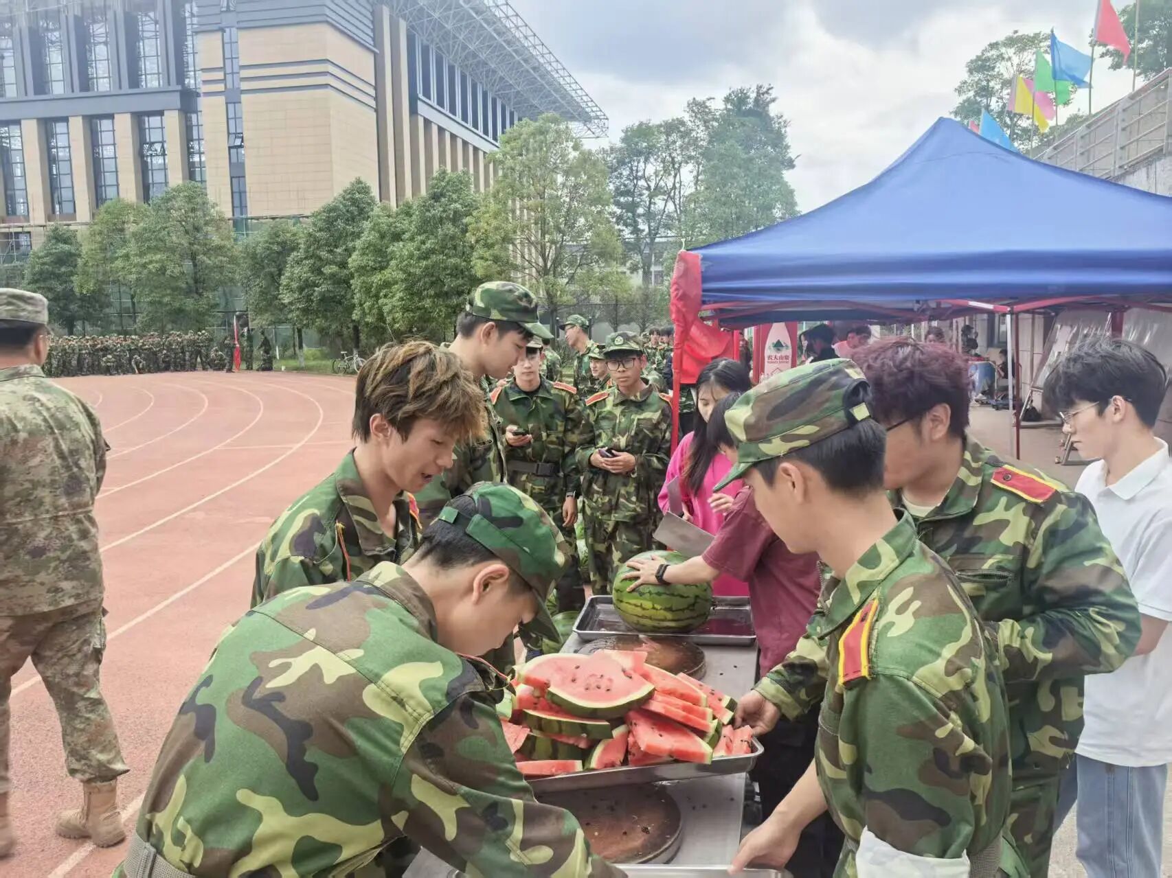 微信图片_2025-10-20_164746_315.jpg 微信图片_2025-10-20_164746_315.jpg