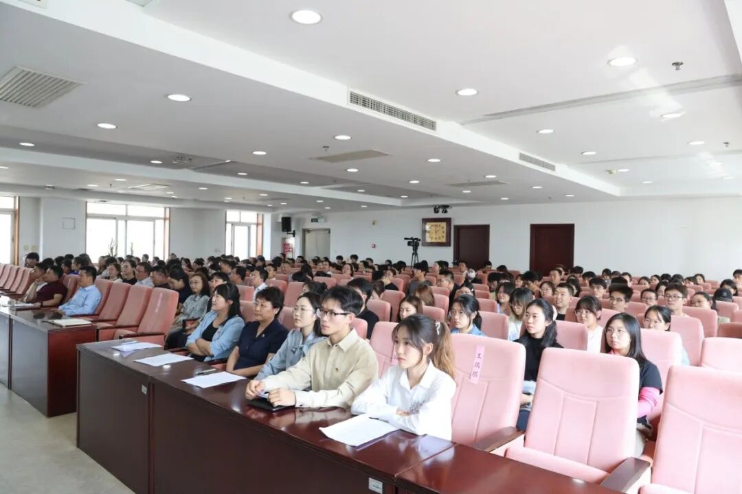 座谈会合照.jpg 座谈会合照.jpg