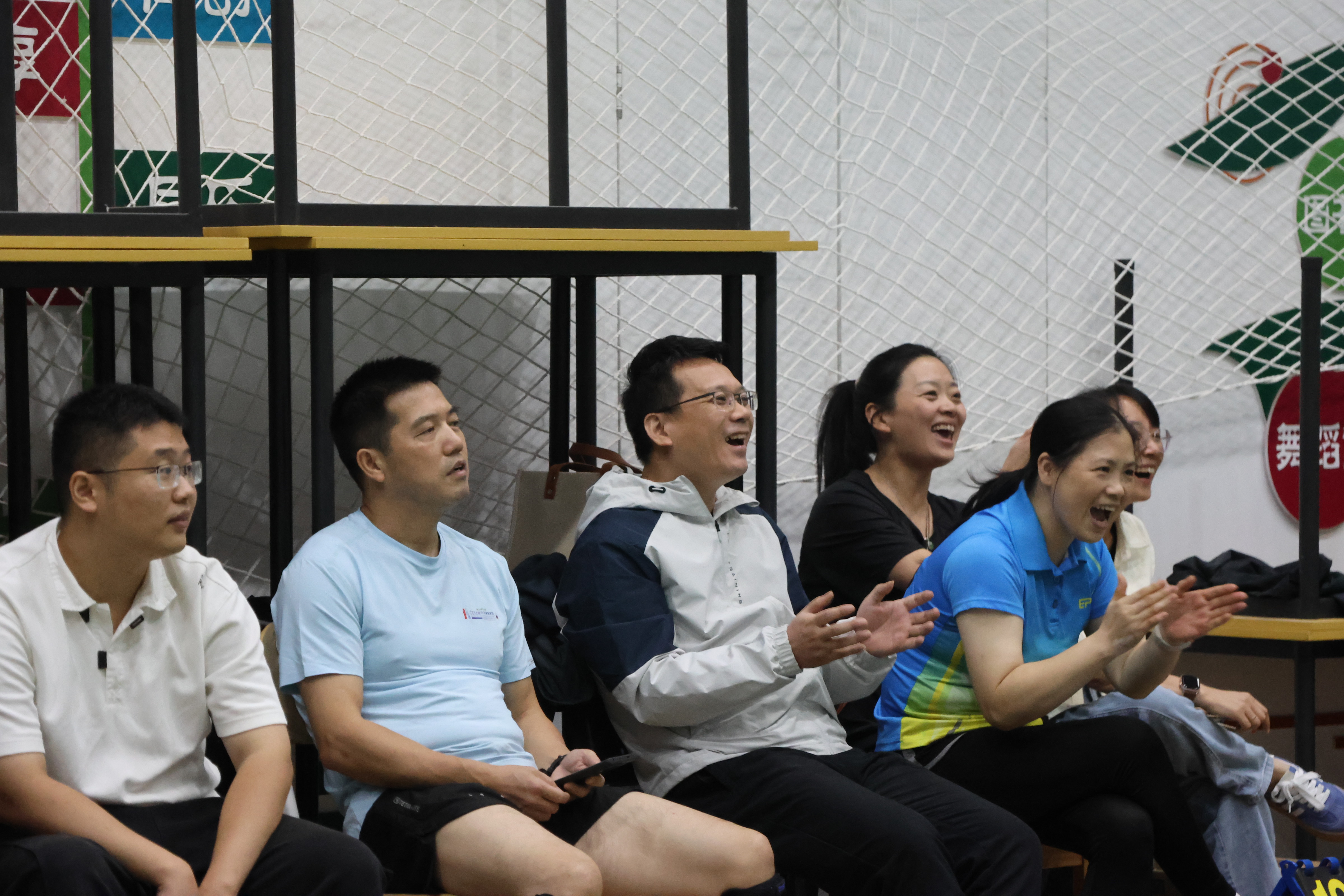 6场外交流加油.jpg 6场外交流加油.jpg