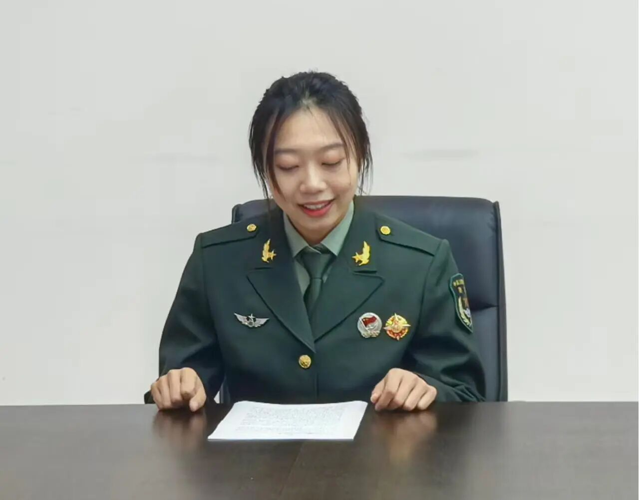 微信图片_2025-10-21_182725_378.jpg 微信图片_2025-10-21_182725_378.jpg