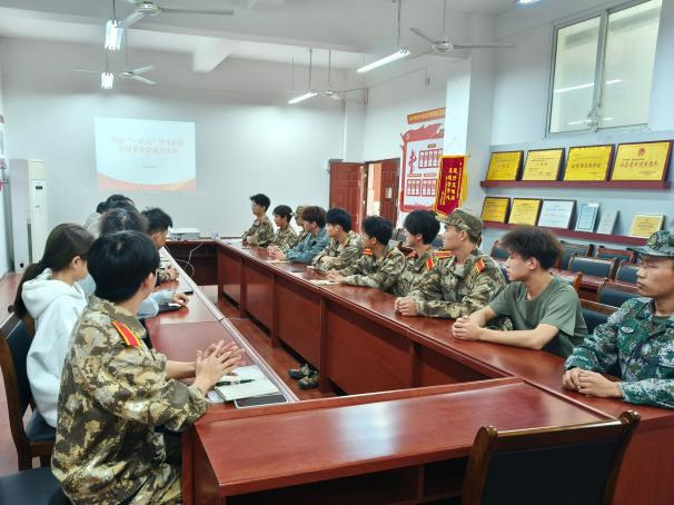 凝心聚力提升服务管理质效桂园“一站式”学生社区自律委员会换届大会 2.png 凝心聚力提升服务管理质效桂园“一站式”学生社区自律委员会换届大会 2.png