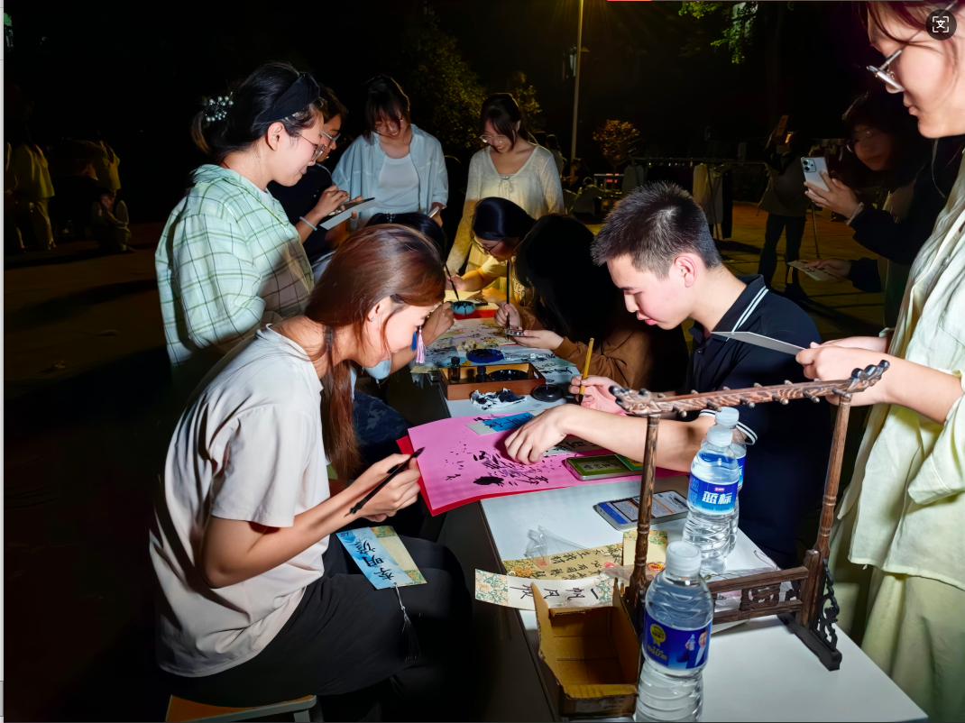 屏幕截图 2025-10-27 171911.png 屏幕截图 2025-10-27 171911.png