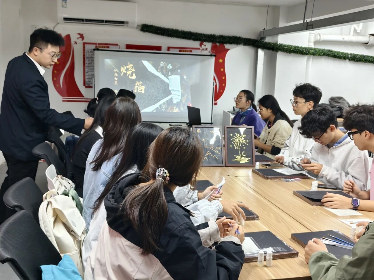 微信图片_20251027104039.jpg 微信图片_20251027104039.jpg