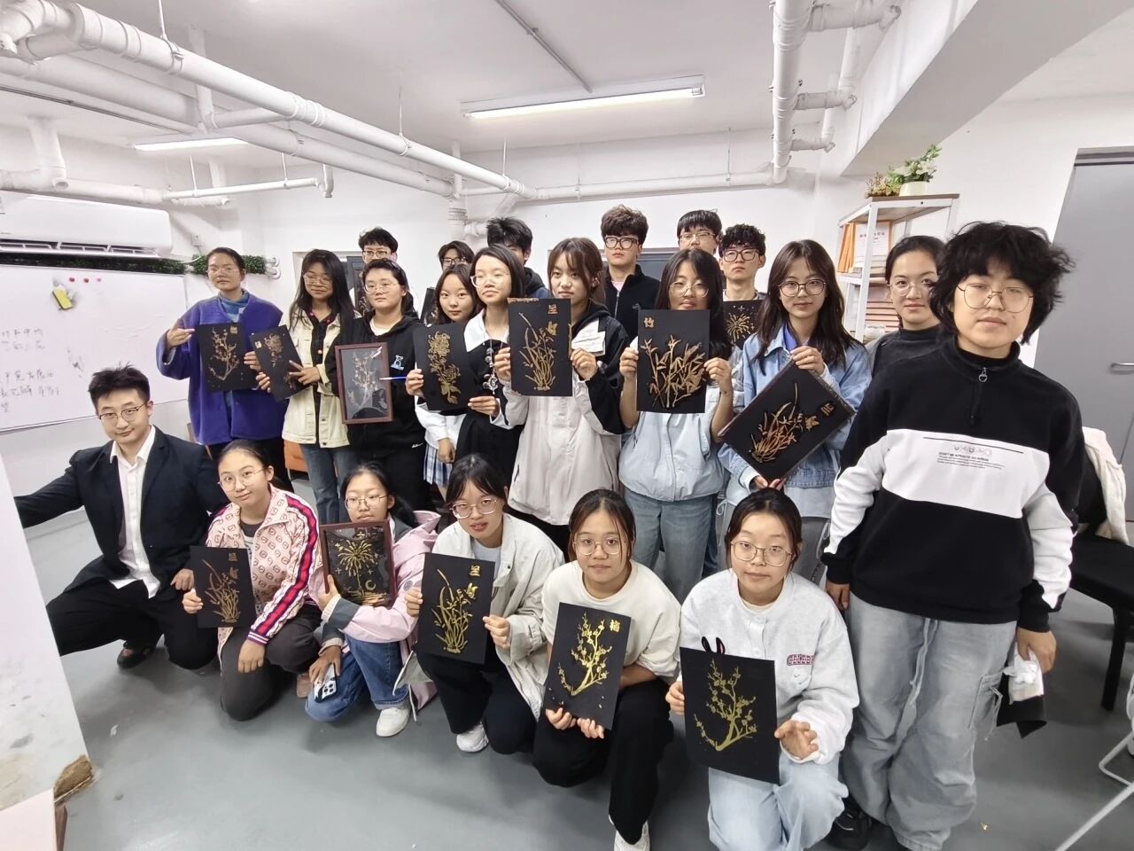 微信图片_20251027104109.jpg 微信图片_20251027104109.jpg