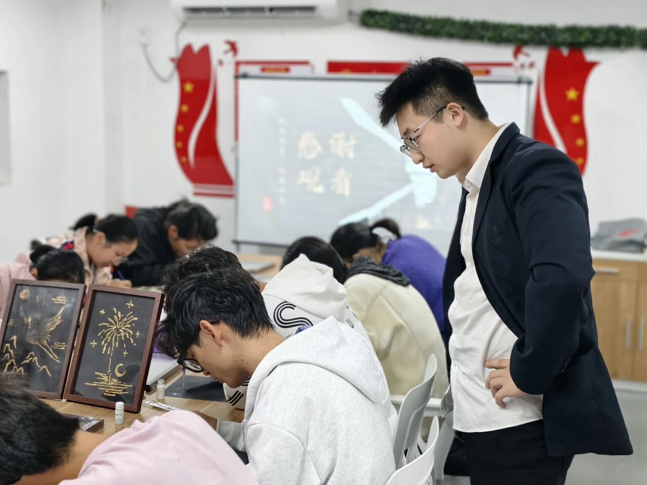 微信图片_20251027104054.jpg 微信图片_20251027104054.jpg