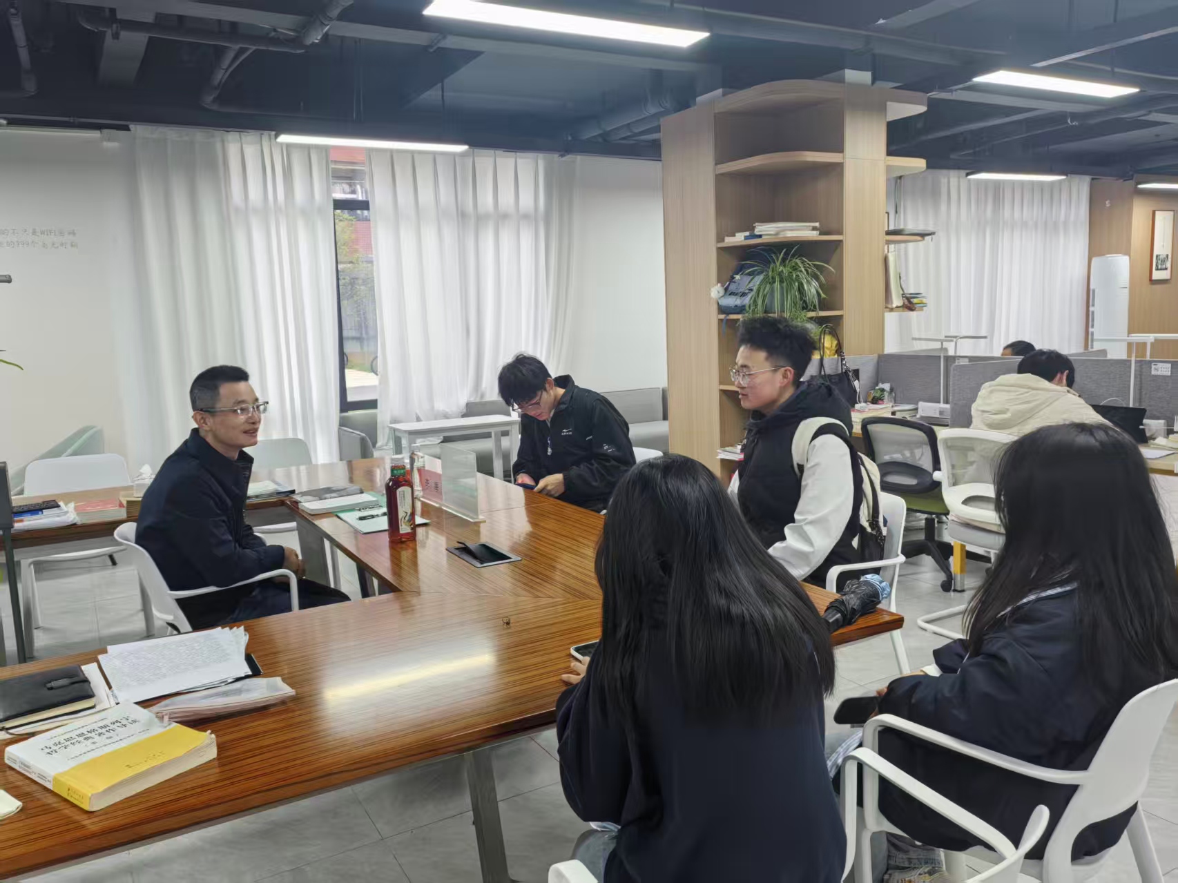 微信图片_20251103093353.jpg 微信图片_20251103093353.jpg