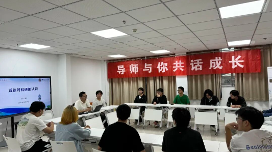 南工大土木学院在学生社区举办“导师与你共话成长”活动