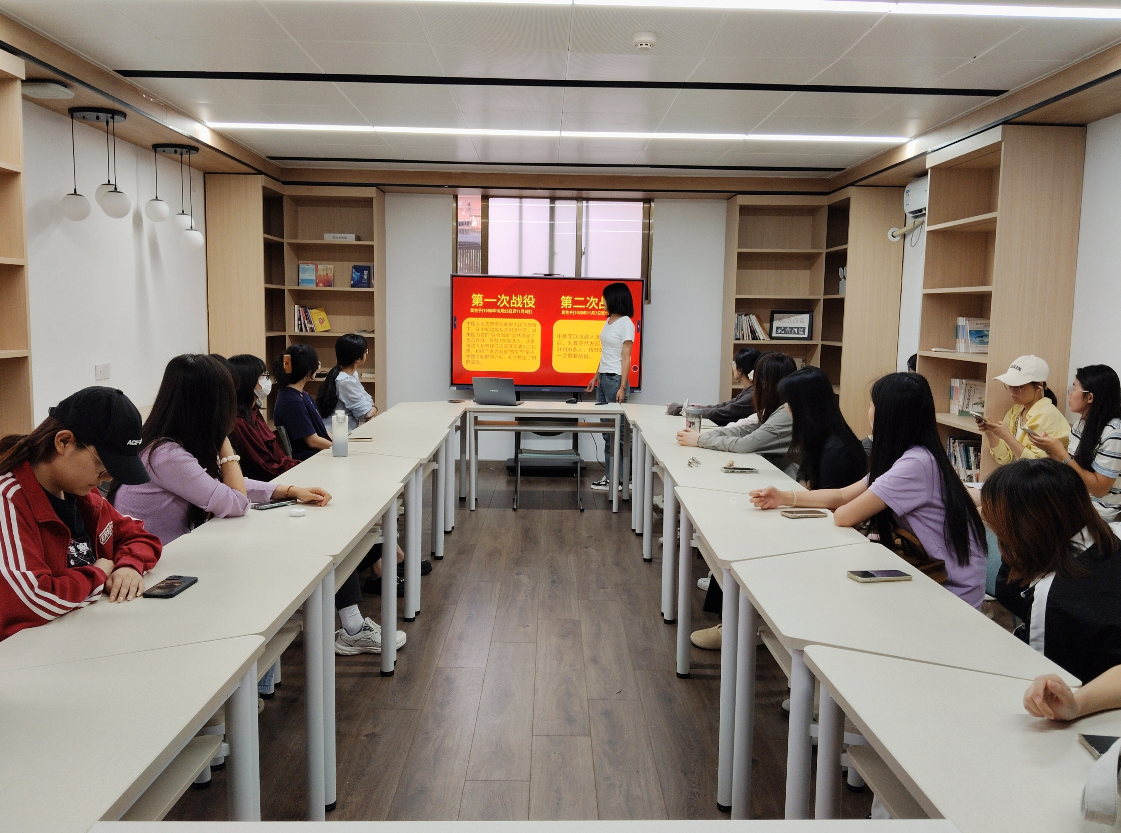 活动现场.jpg 活动现场.jpg