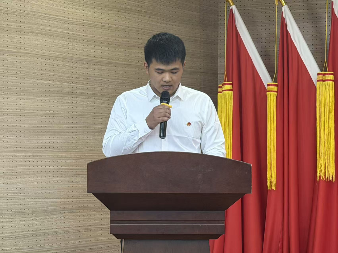 微信图片_2025-11-10_193213_335.png 微信图片_2025-11-10_193213_335.png