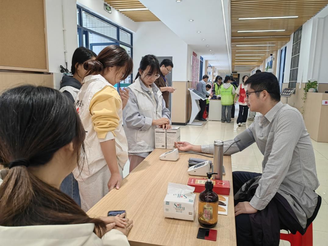 图片2.jpg 图片2.jpg