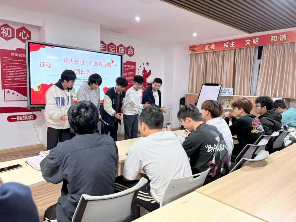 活动现场.jpg 活动现场.jpg