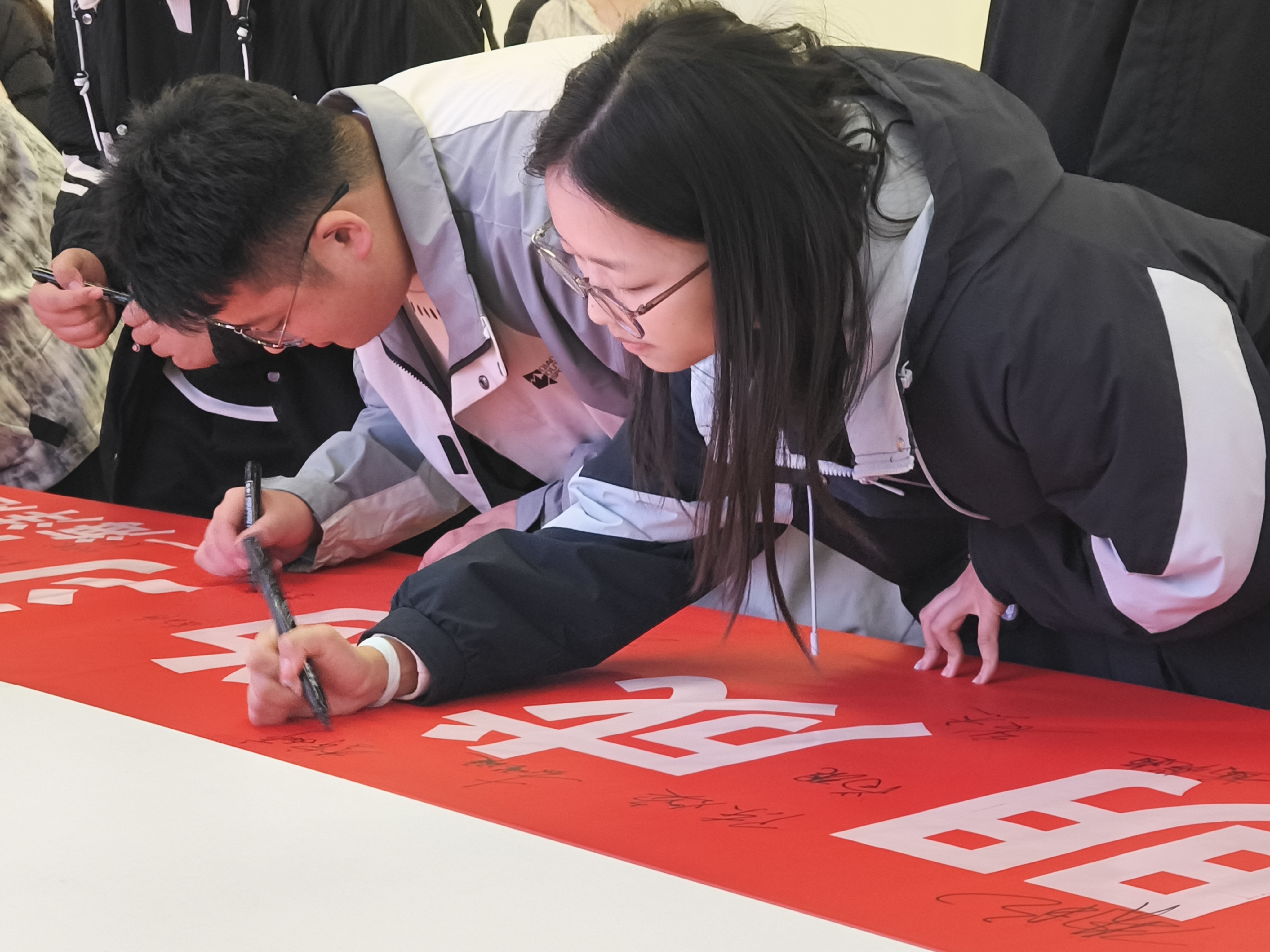 激活空间“小而美”，解锁服务“多功能” ——海洋港口学院启动2025-2026学年“大学生文明修身工程”暨学风建设月活动 (1).jpg