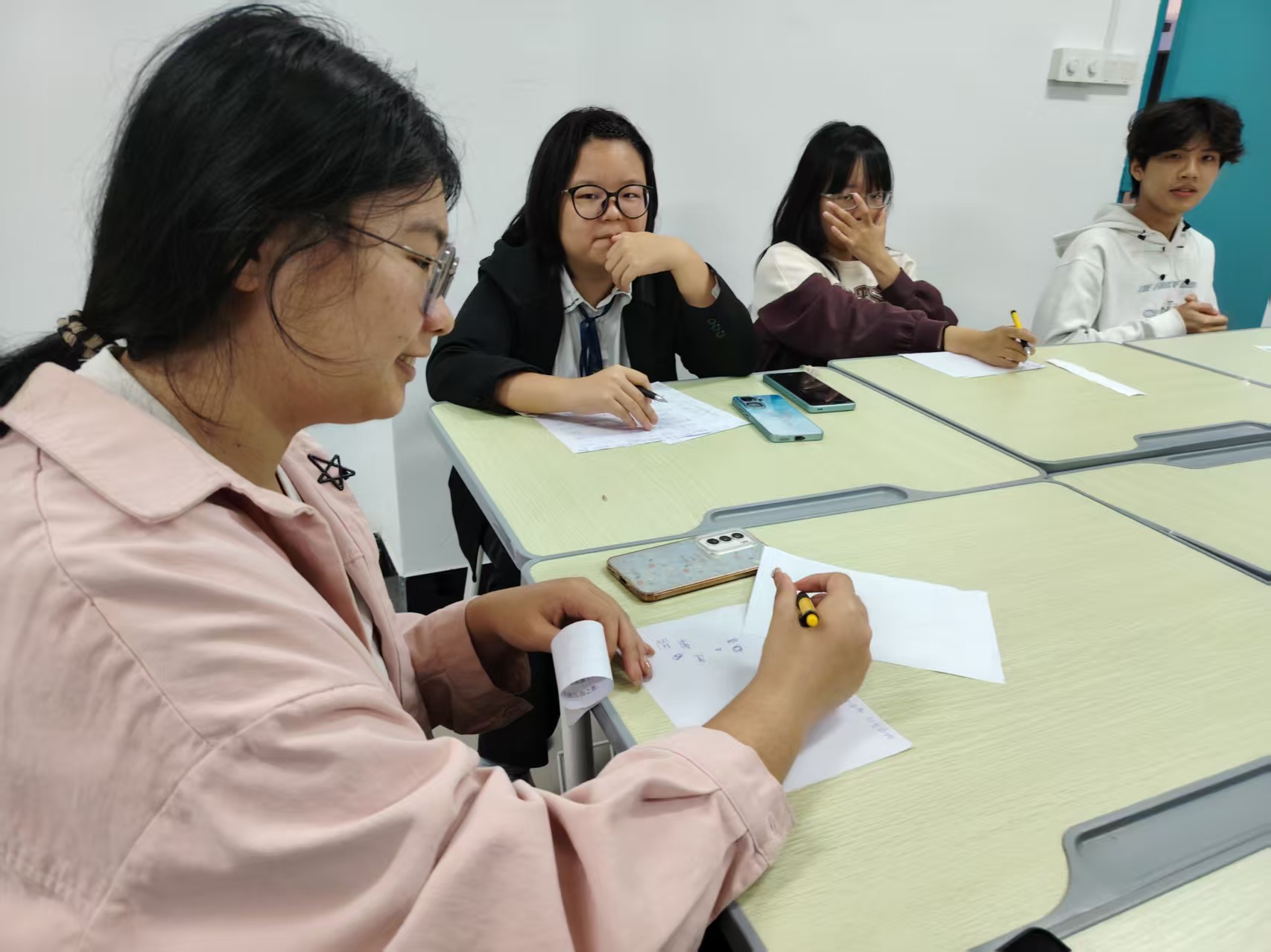 微信图片_20251120140339_355_2.jpg 微信图片_20251120140339_355_2.jpg