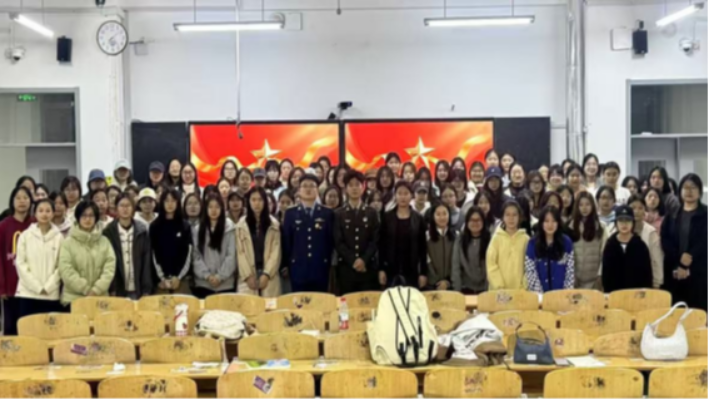 “一站式”学生社区|财经会计系开展 “军旅印记照初心，奋斗征程续荣光”专题宣讲会