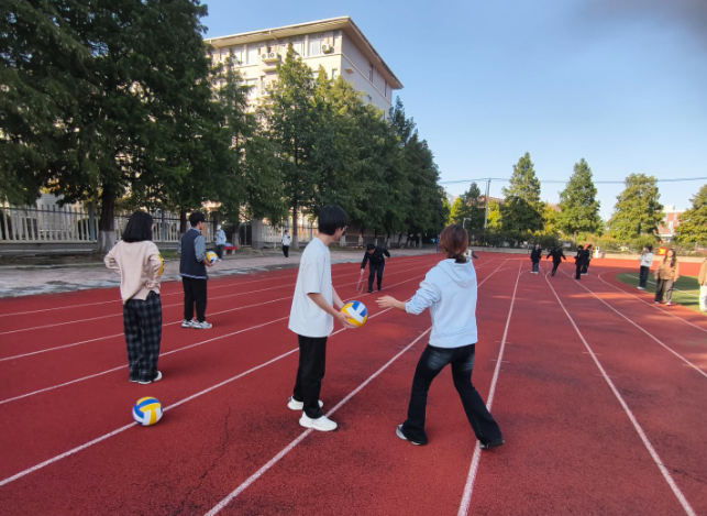 “很高兴‘寓’见你”——“一站式”学生社区第十四届宿舍文化节系列活动在学生社区火热开启 (1).png