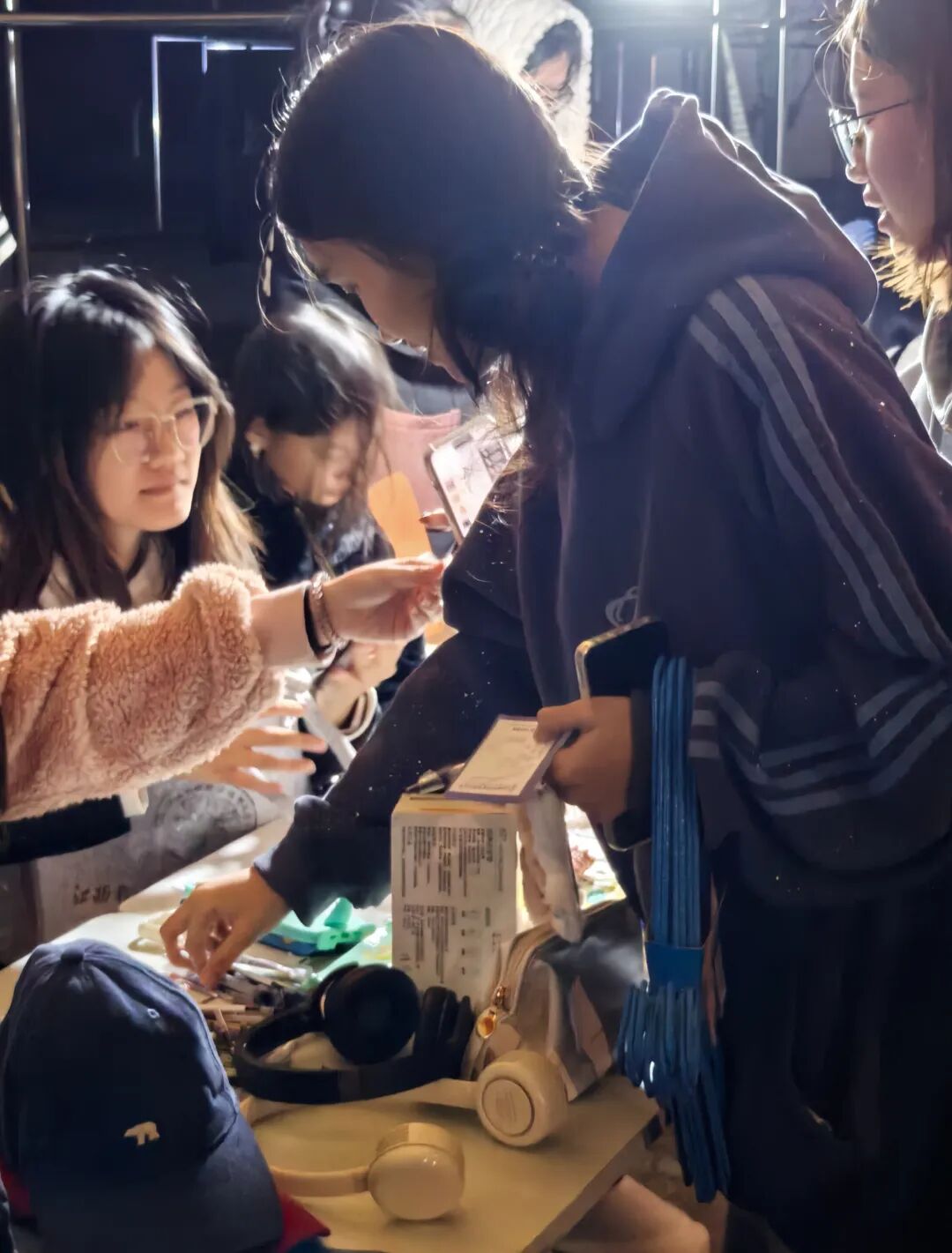 default (47).jpg default (47).jpg