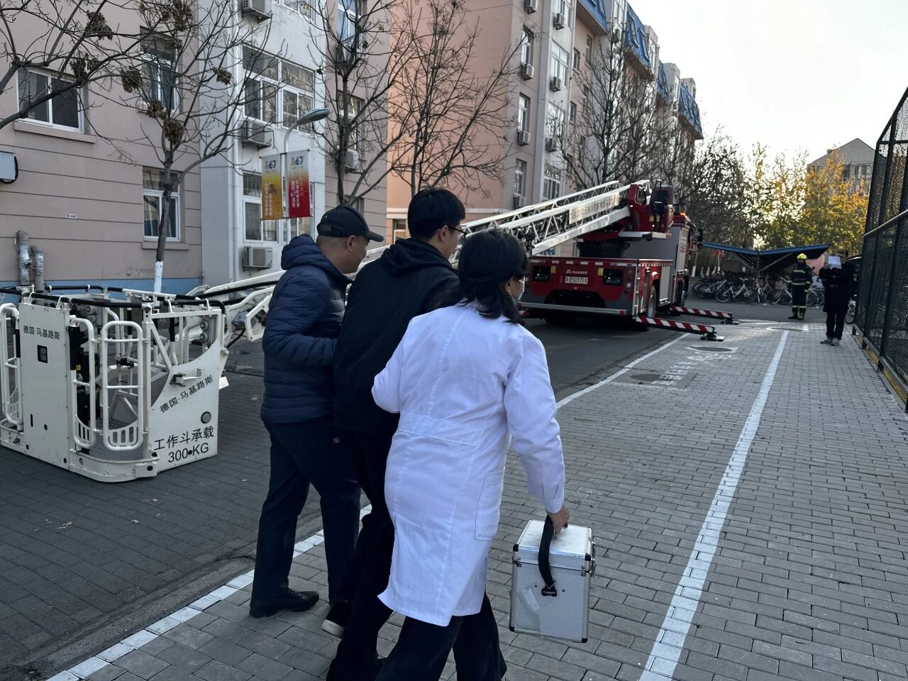 微信图片_2025-11-25_215630_983.jpg 微信图片_2025-11-25_215630_983.jpg