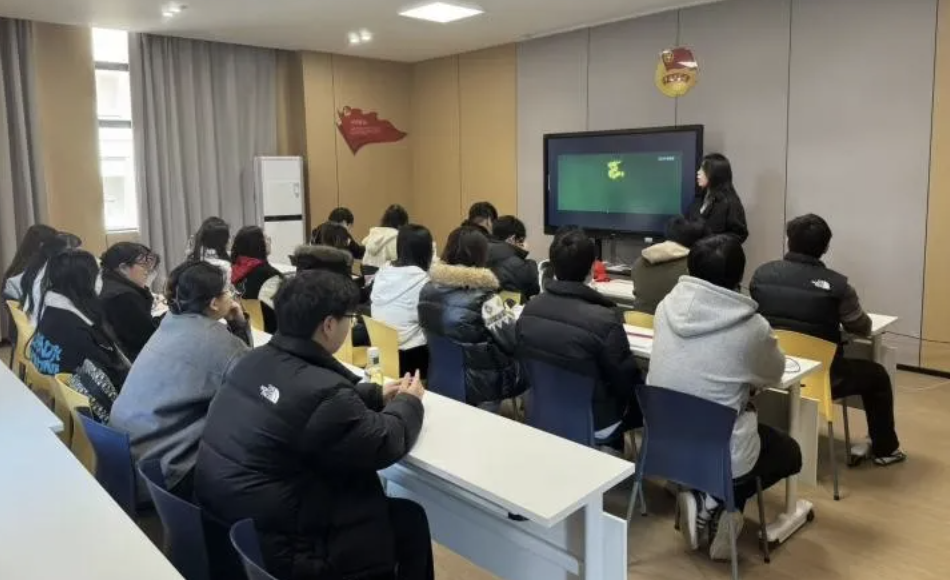 截屏2025-11-27 21.54.13.png