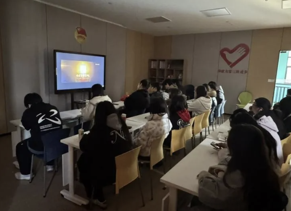 截屏2025-11-27 21.55.56.png