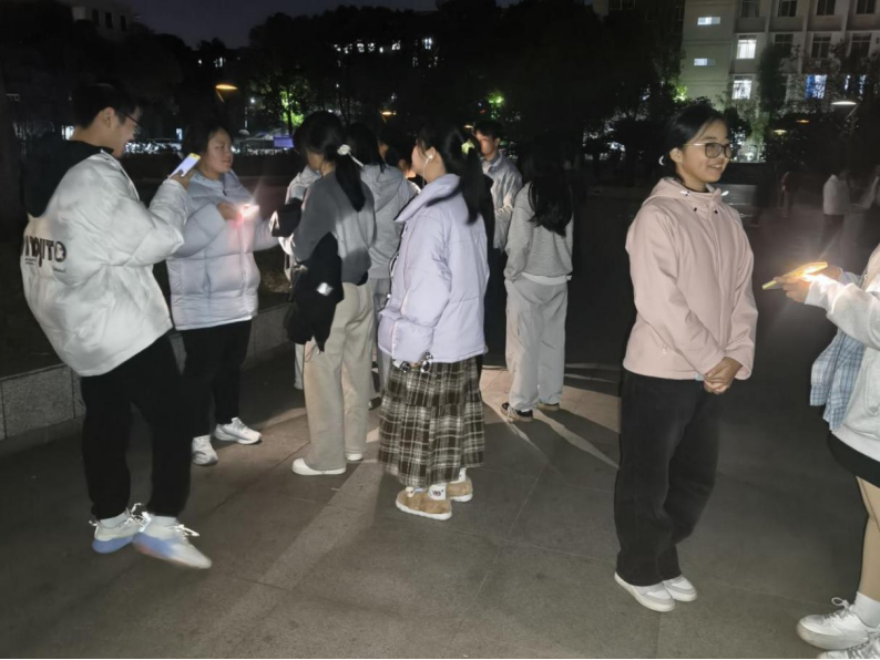 活动照片2.png 活动照片2.png