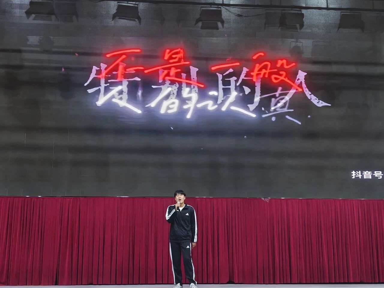 31e9abc11ba70c136e7455b8c27c1f7a.jpg 31e9abc11ba70c136e7455b8c27c1f7a.jpg