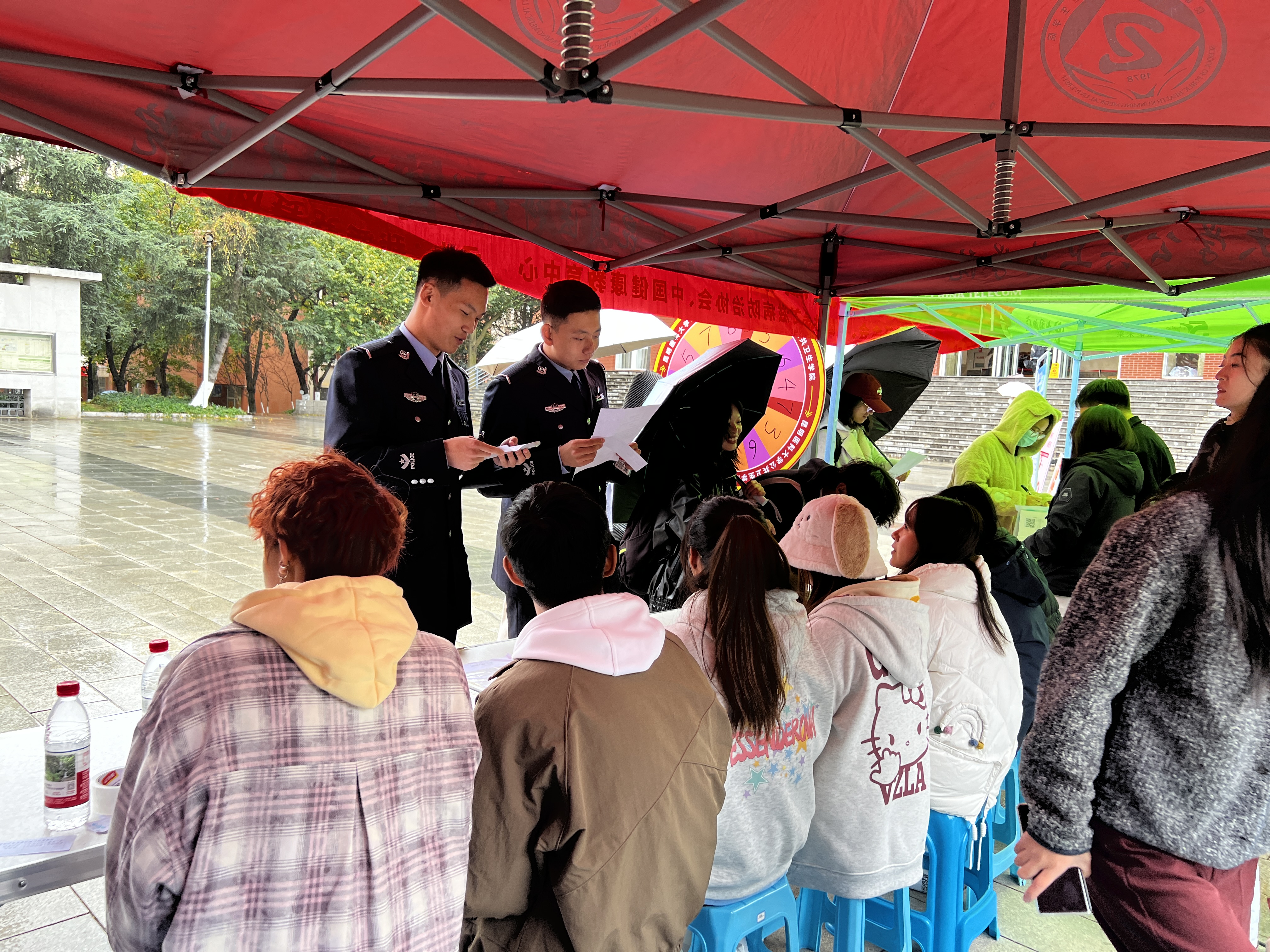 防艾11.jpg 防艾11.jpg