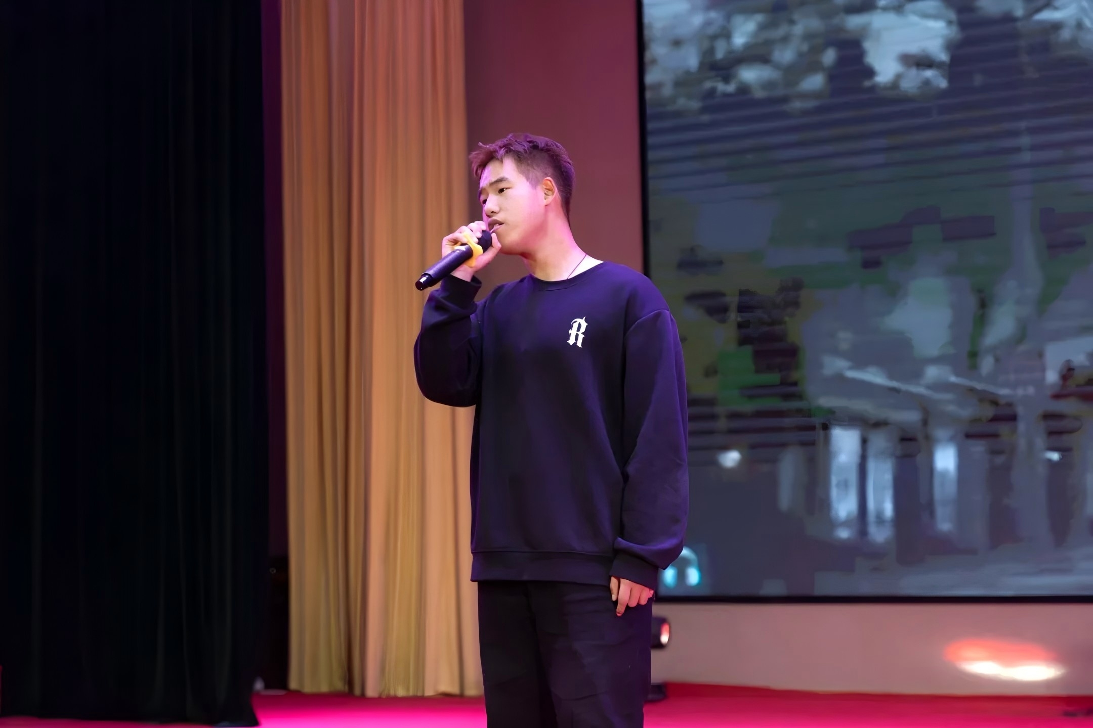 现代交通系《你瞒我瞒》