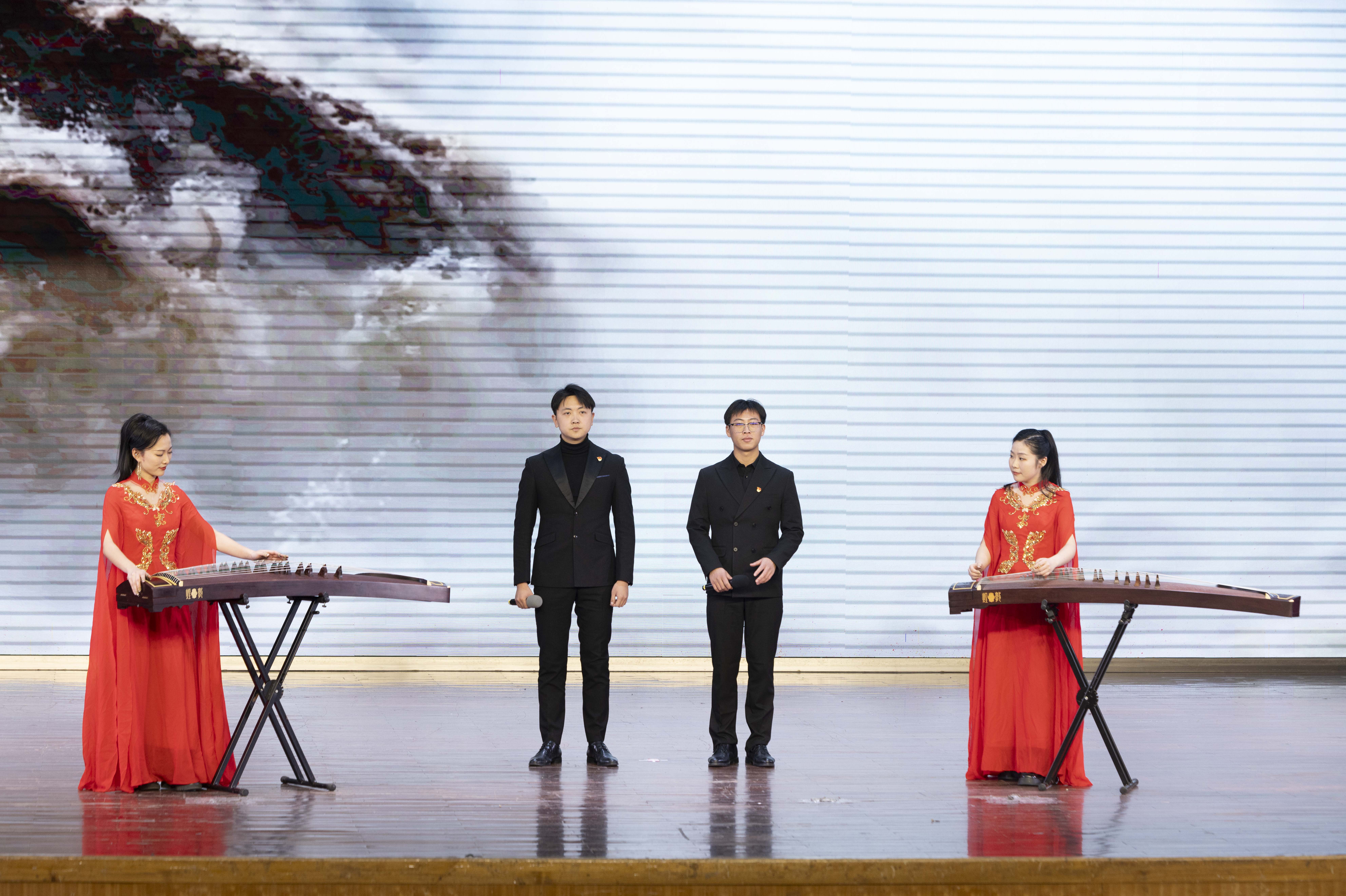 0C2A2118.jpg 0C2A2118.jpg