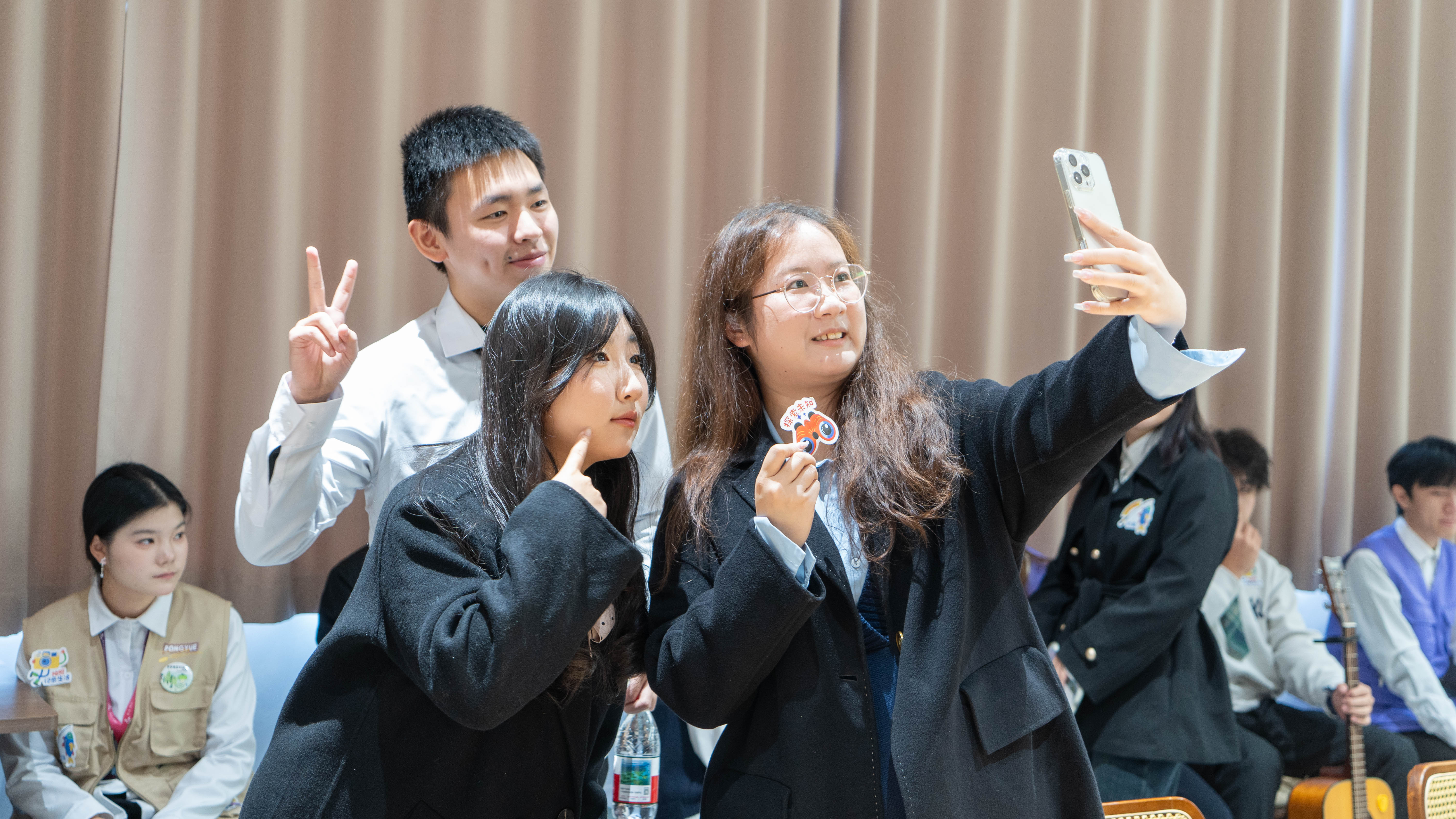 图片24.jpg 图片24.jpg