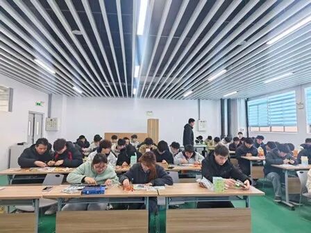 微信图片_2025-12-05_083359_809.jpg 微信图片_2025-12-05_083359_809.jpg