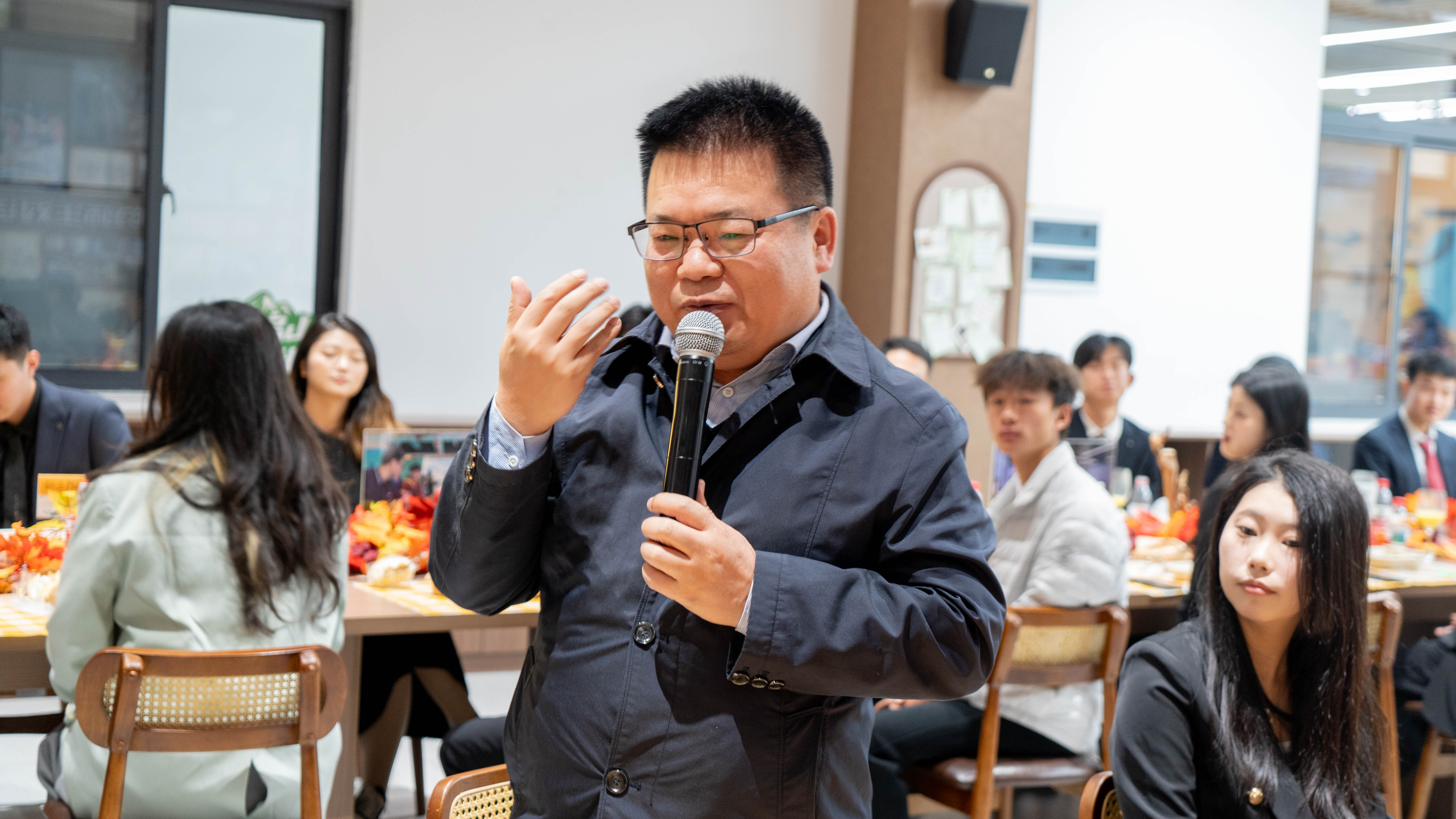 图片22.jpg 图片22.jpg