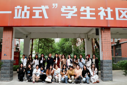 给心灵充满电，让青春更闪亮