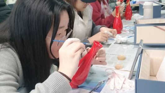 文物修复微课堂走进重庆医科大学“一站式”学生社区