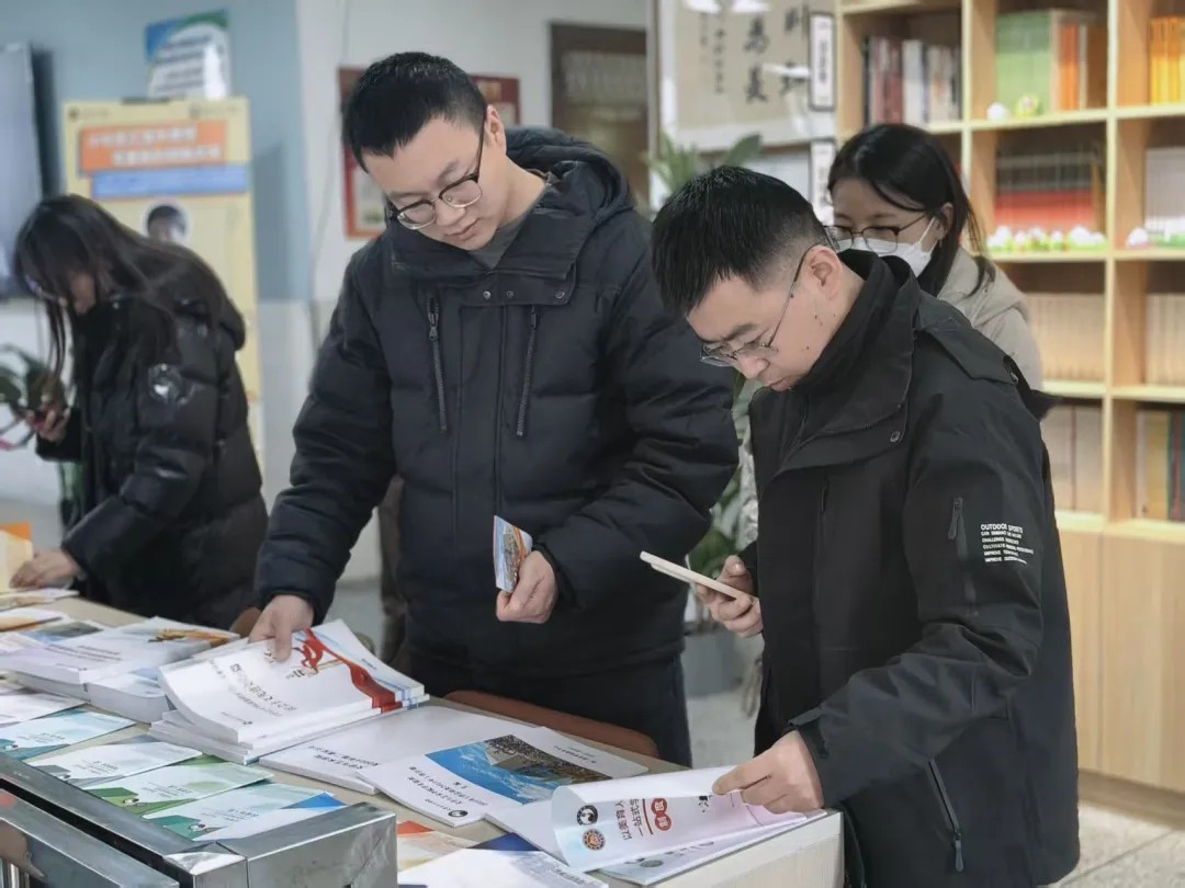 11.30.2.4.jpg 11.30.2.4.jpg