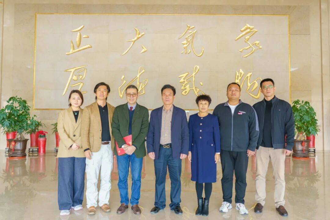 微信图片_2025-12-09_213312_835.jpg 微信图片_2025-12-09_213312_835.jpg