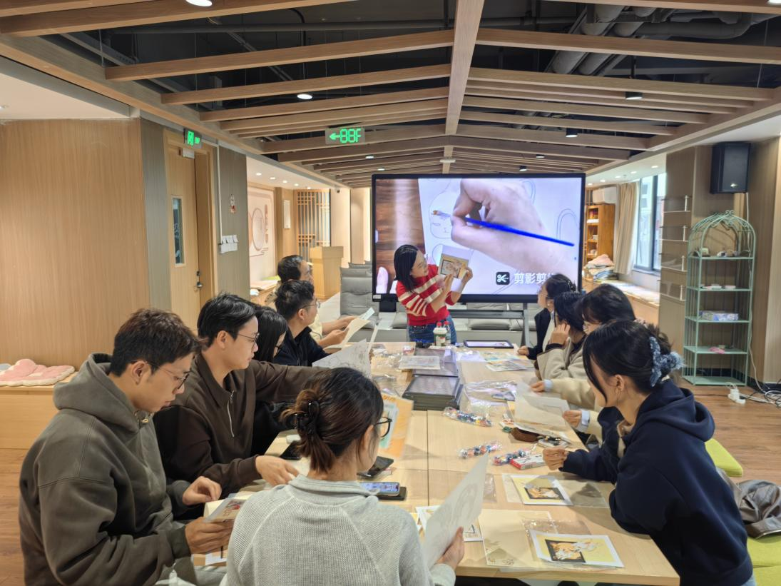 皮影戏赋能辅导员.png 皮影戏赋能辅导员.png