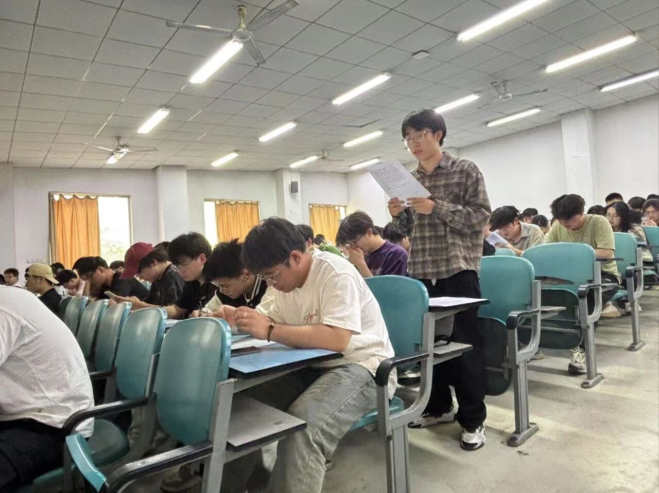 微信图片_2025-12-10_092028_838.jpg 微信图片_2025-12-10_092028_838.jpg