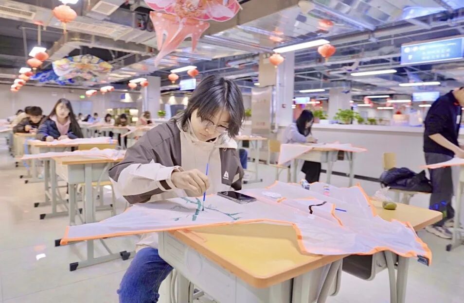 微信图片_2025-12-10_212712_816.jpg 微信图片_2025-12-10_212712_816.jpg