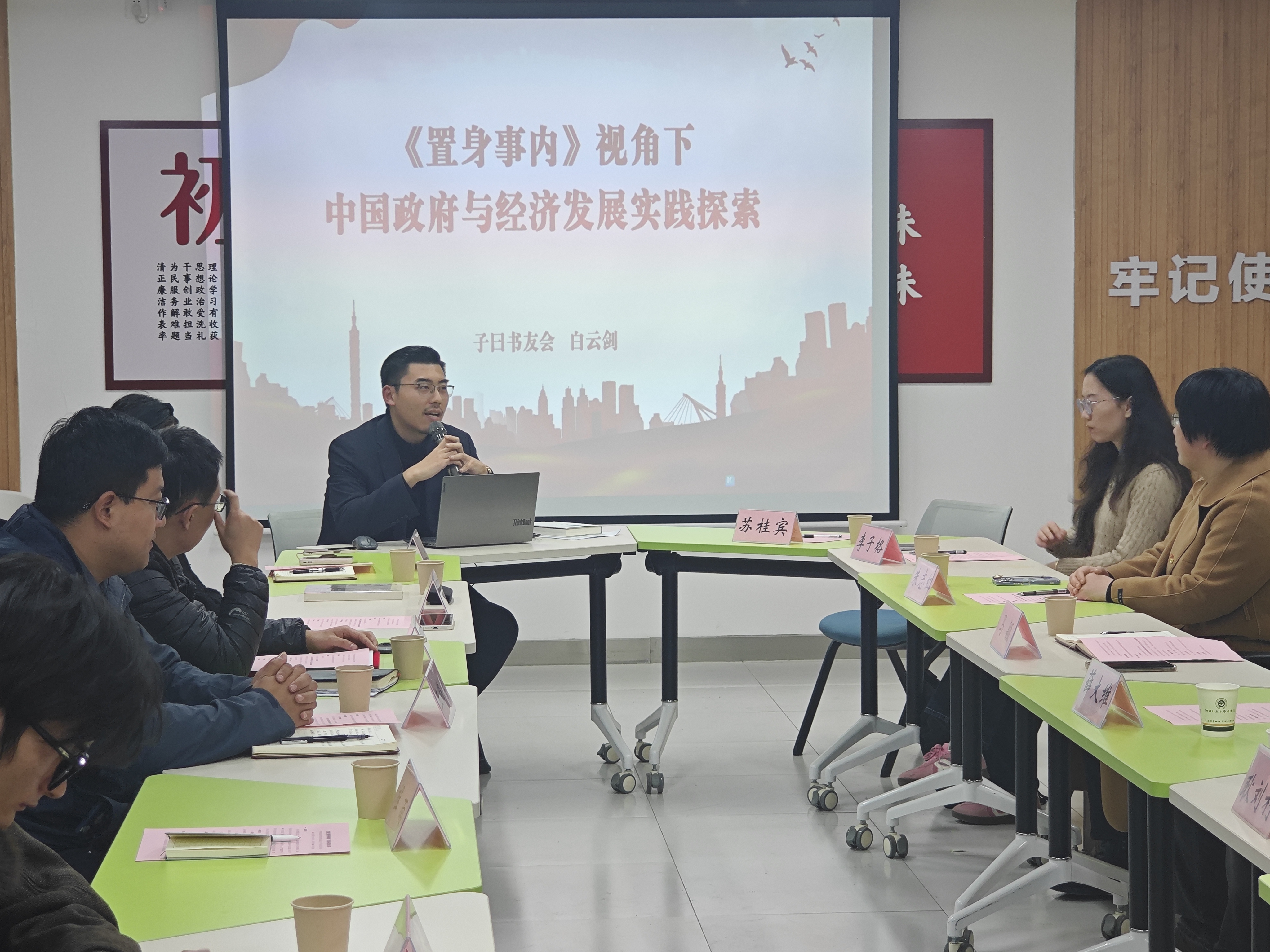 d3b83ba6-0088-44b8-bab7-f7f4e5068767_d.jpg d3b83ba6-0088-44b8-bab7-f7f4e5068767_d.jpg