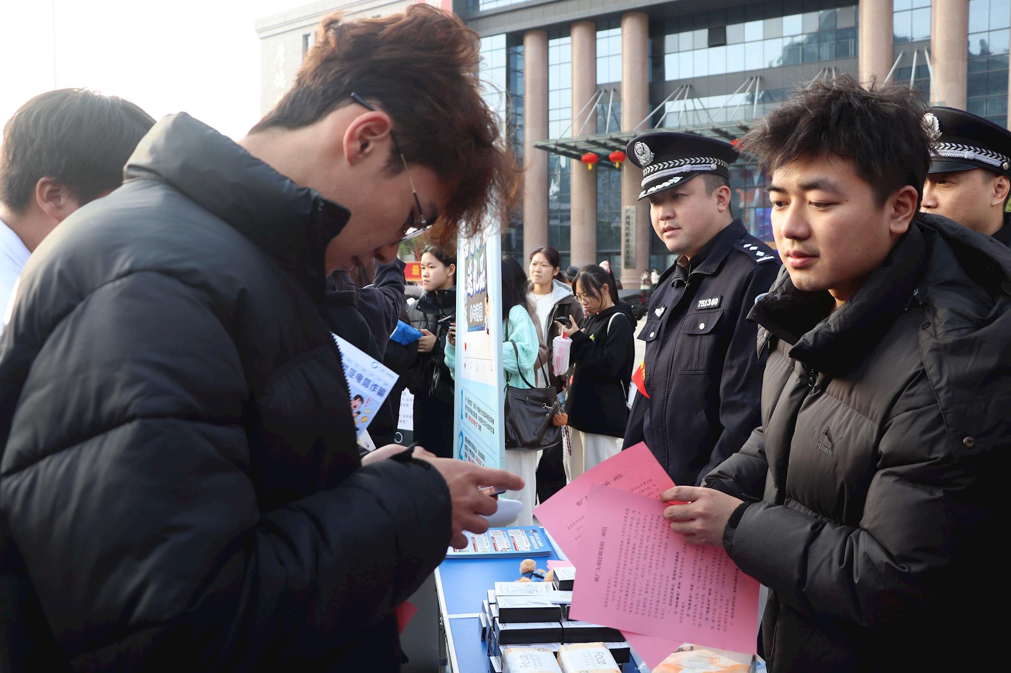 590511a8e8a74957a41e203d700d41be.jpg 590511a8e8a74957a41e203d700d41be.jpg