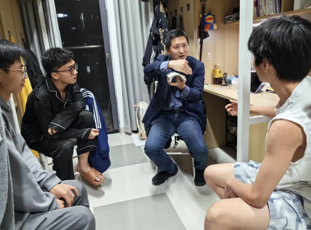 屏幕截图 2025-12-11 104051.png 屏幕截图 2025-12-11 104051.png