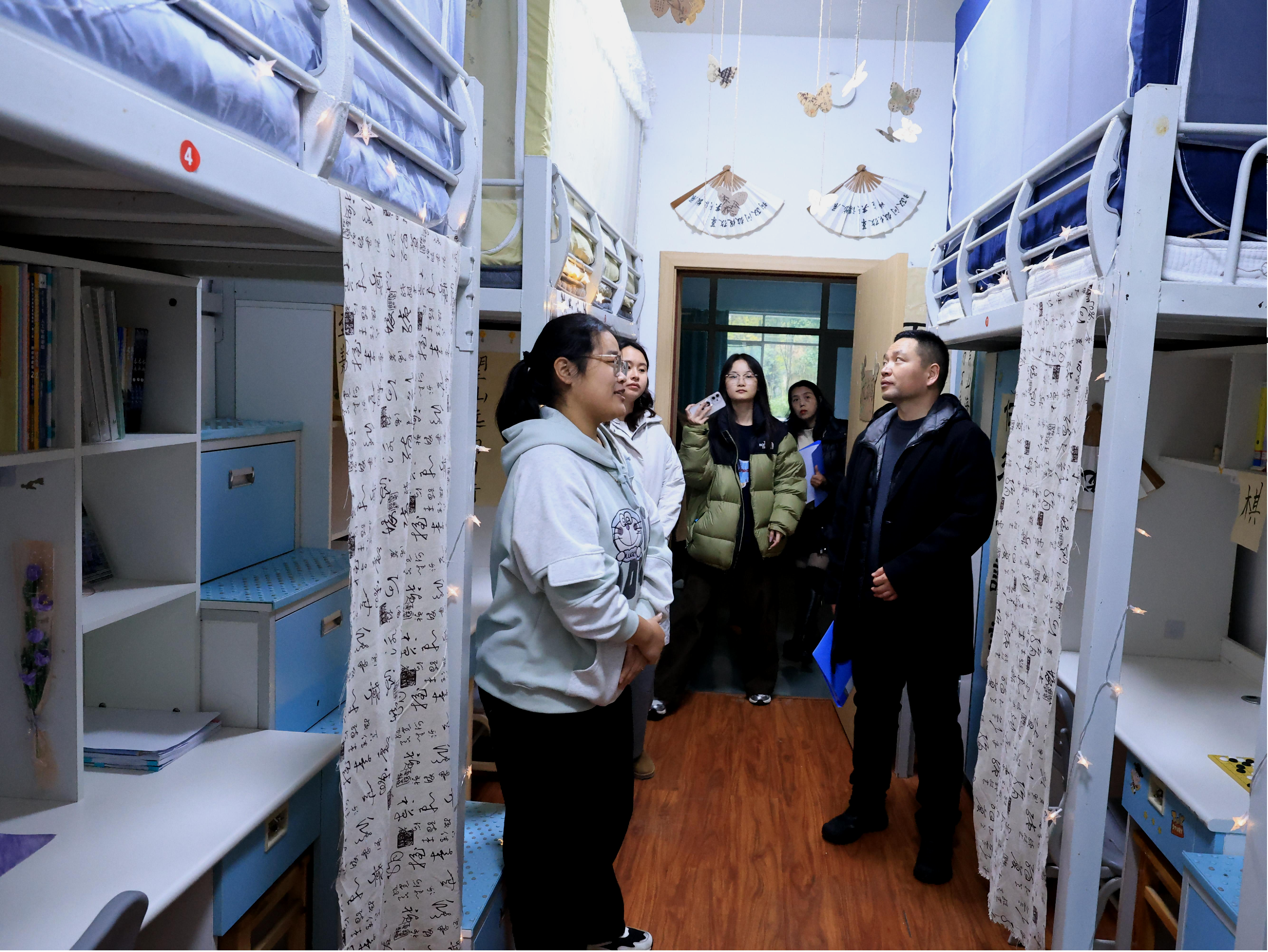 图片4.png 图片4.png