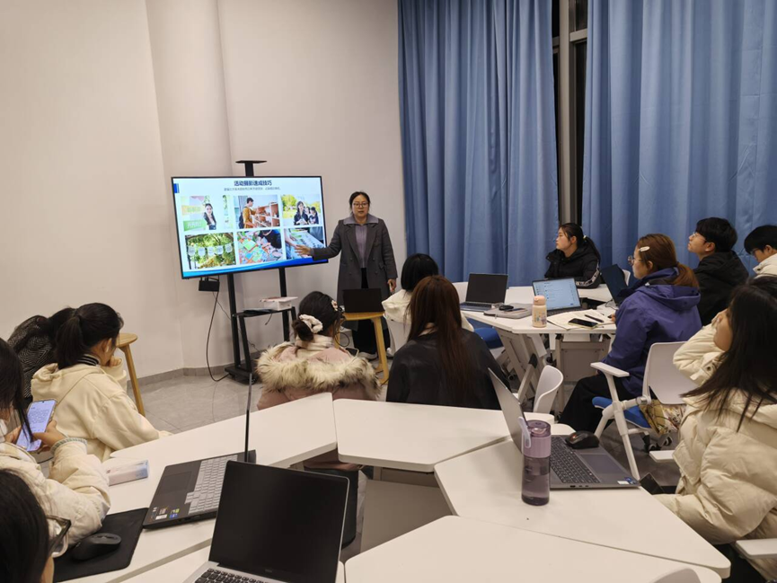 学生处举办“AI赋能，智创未来”学生助理技能培训会