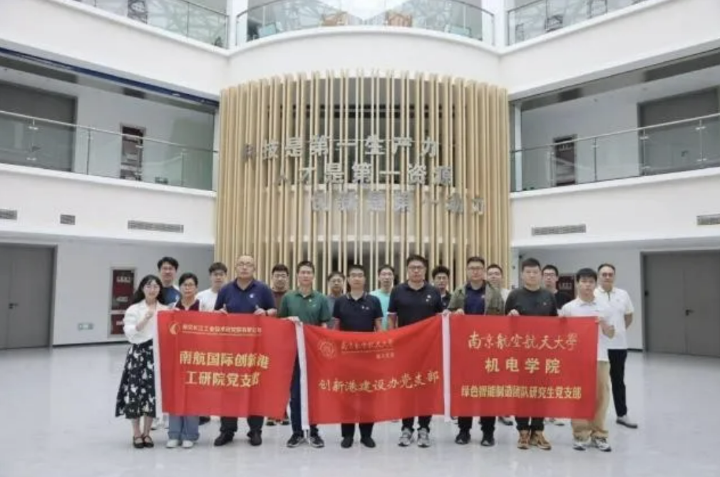 屏幕截图 2025-12-11 103740.png 屏幕截图 2025-12-11 103740.png