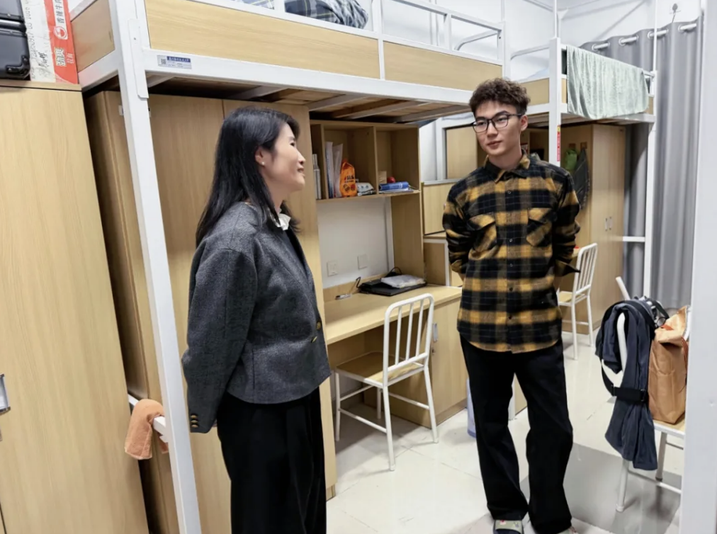 屏幕截图 2025-12-11 103813.png 屏幕截图 2025-12-11 103813.png